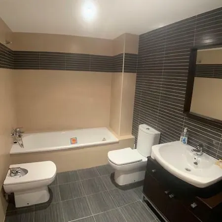 Apartamento Con Aire Acondicionado, Wifi Y Garaje: Bilbilis * Calatayud